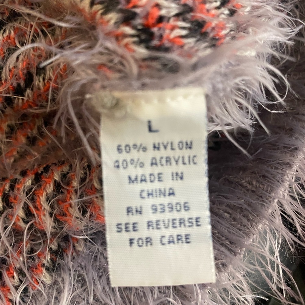 On Fire Aztec Print Eyelash Sweater size Large - Picture 10 of 10